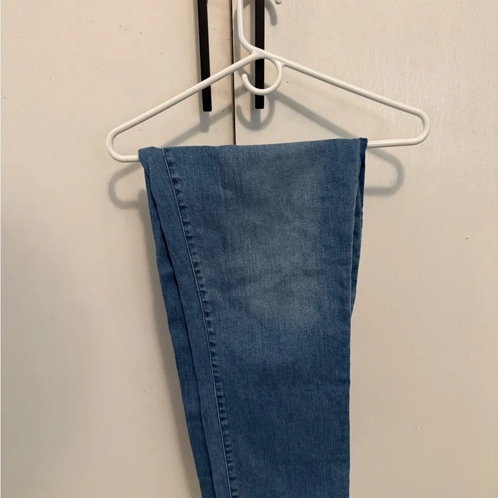 LOFT Outlet Size 12 Curvy Boyfriend Jean - Picture 4 of 4